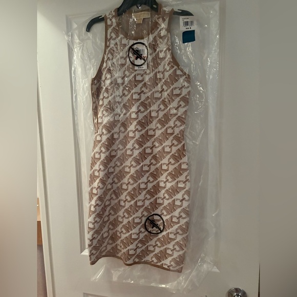 MICHAEL KORS EMPIRE LOGO JACQUARD MINI DRESS – SIZE SMALL - Picture 6 of 16